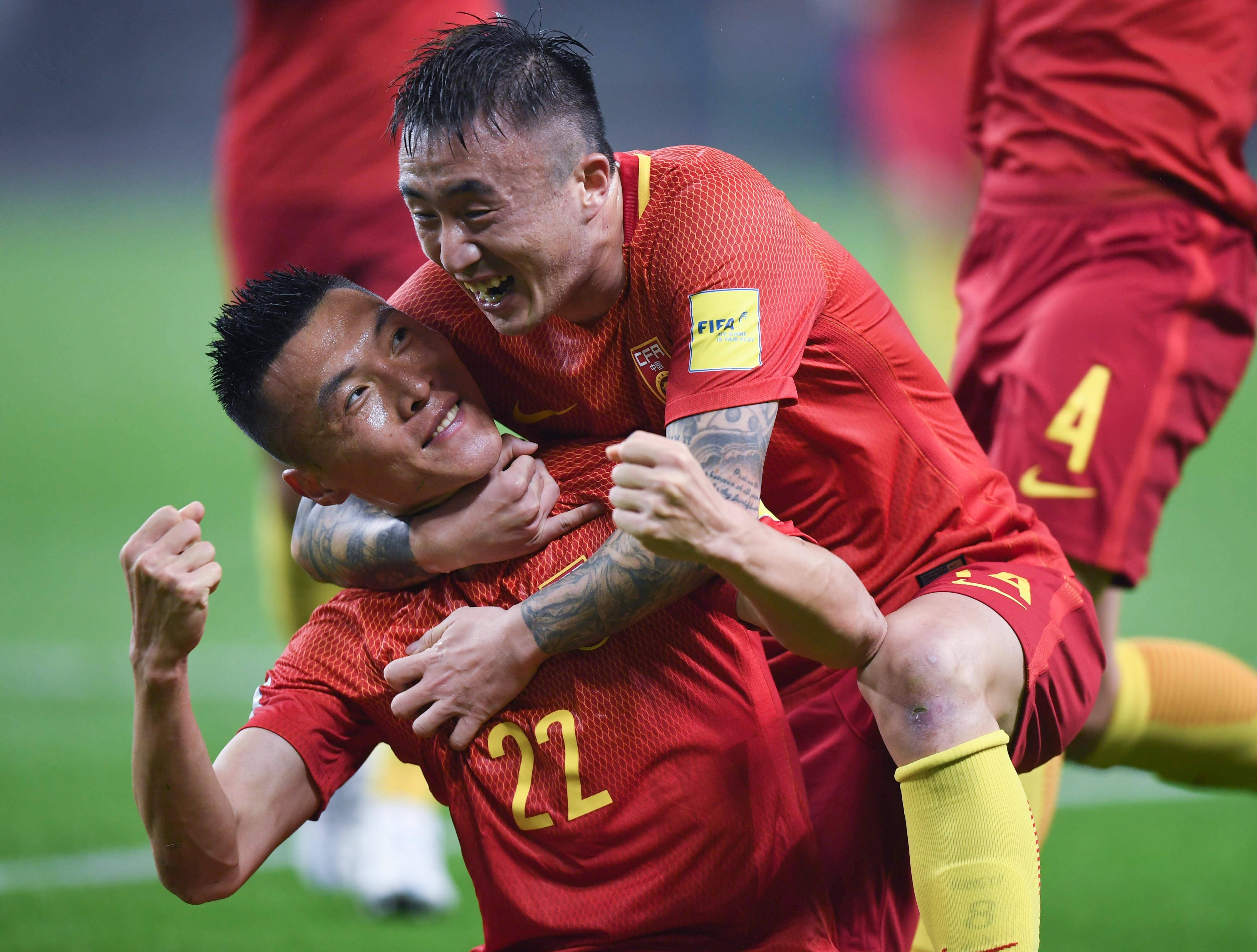 火热比拼！国内足球联赛的激烈竞争